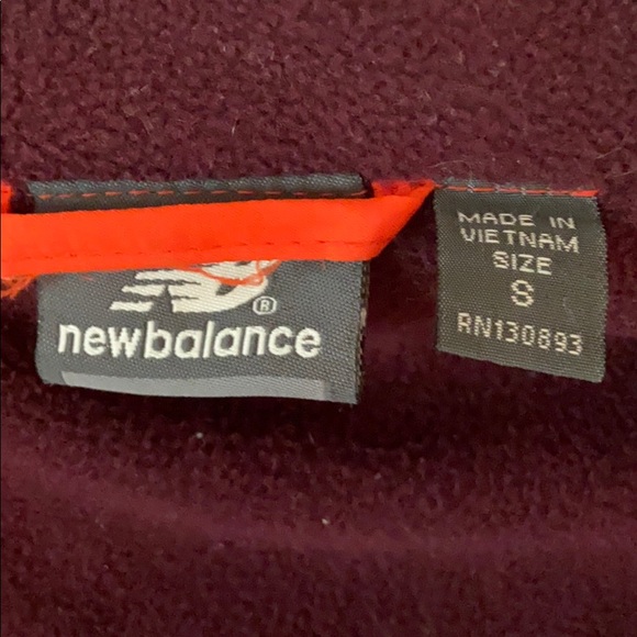 New Balance Puffer Vest - Picture 8 of 9